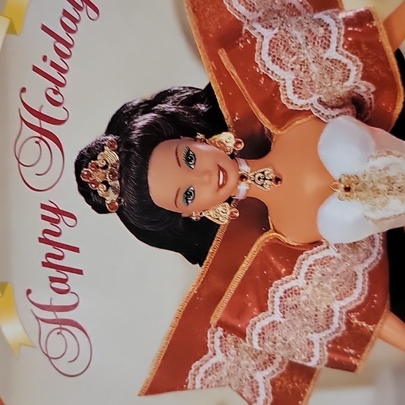 Special Edition 10th Anniversary Holiday Barbie 1997 - Picture 6 of 10